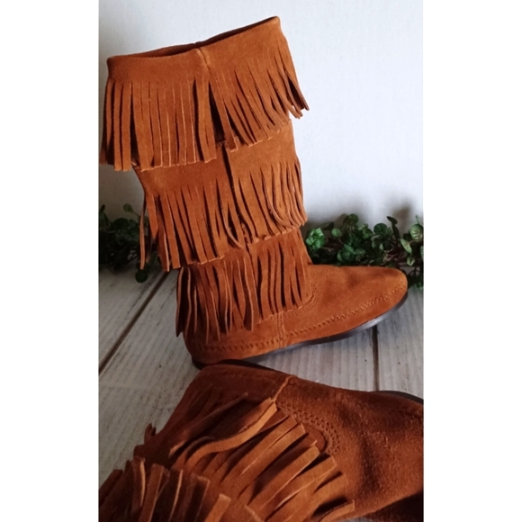 Minnetonka Three Layer Fringe Boots in Brown - Picture 9 of 16